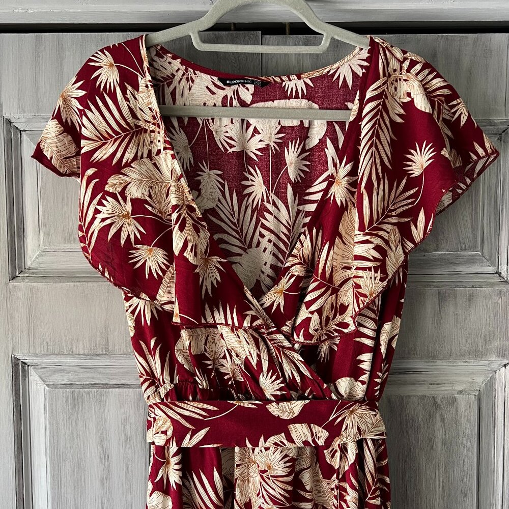 BLOOMCHIC Red and Cream Tropical Print Wrap V-Neck Split Hem Dress Size 20